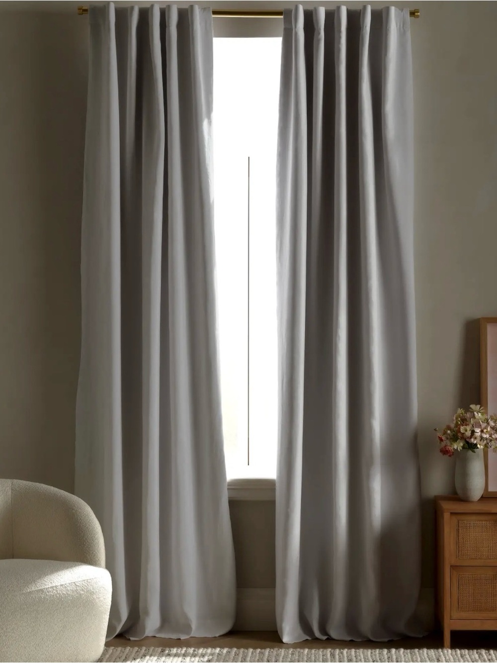 NWOT Quince 48x84 Cloud Linen Blackout Panel Set - Retail $184